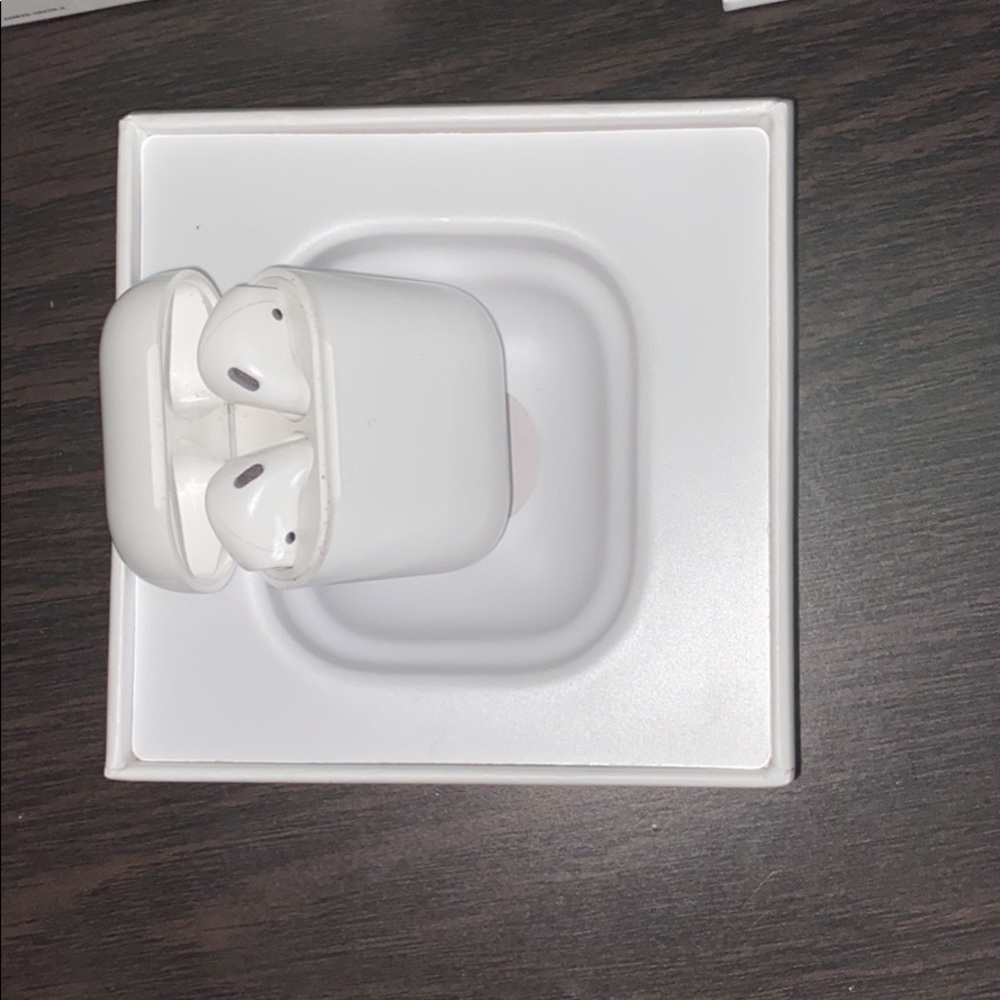 Air pods